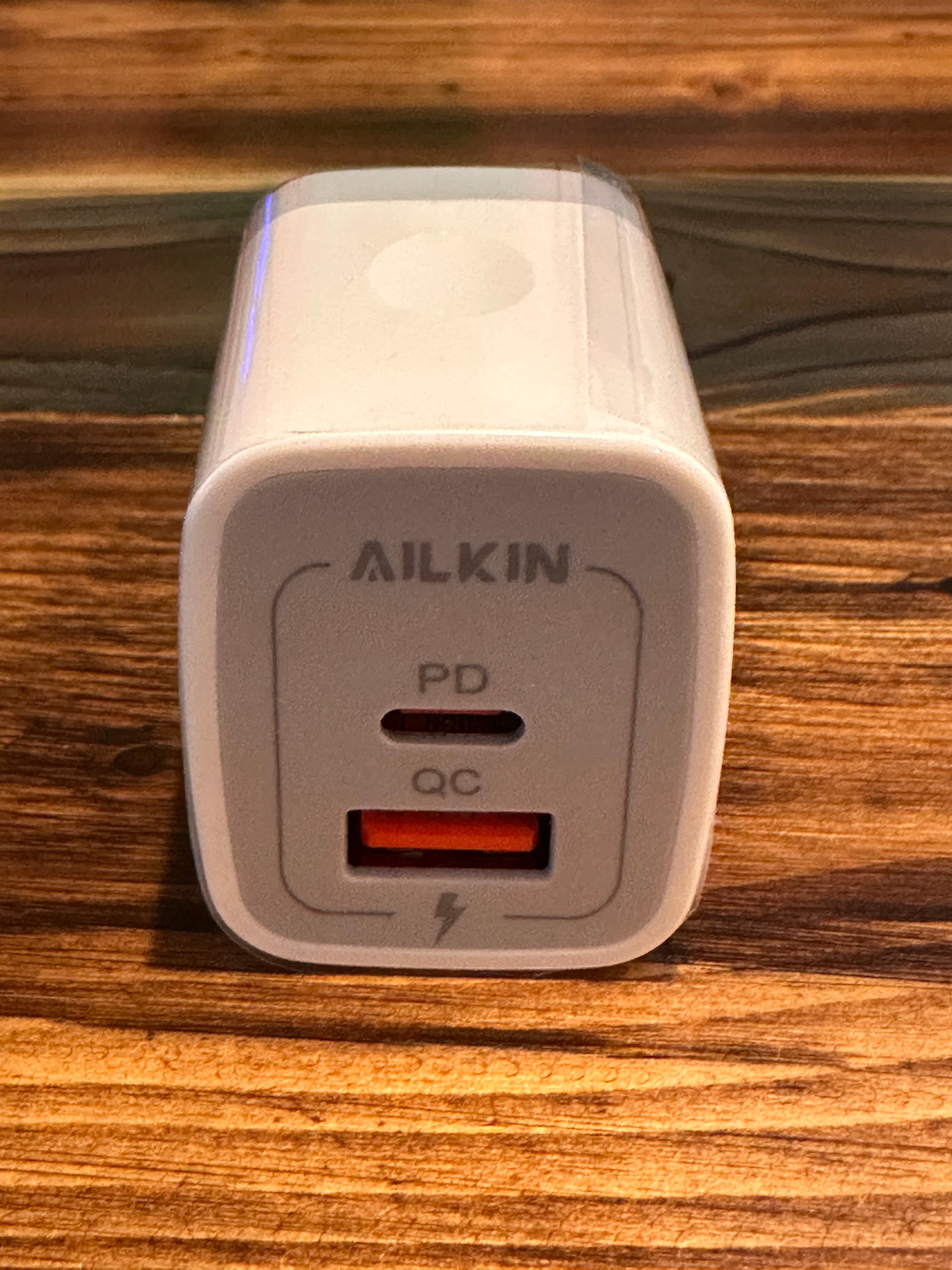 Power Pack Bundle: Charger + Cable.